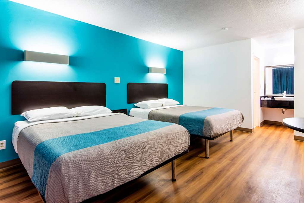 Motel 6 Lagrange GA - photo 11