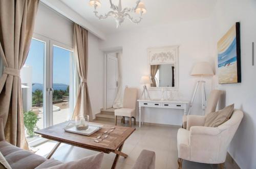 Villa Sofia — 4-Star Luxury Hotel in Naxos, Greece