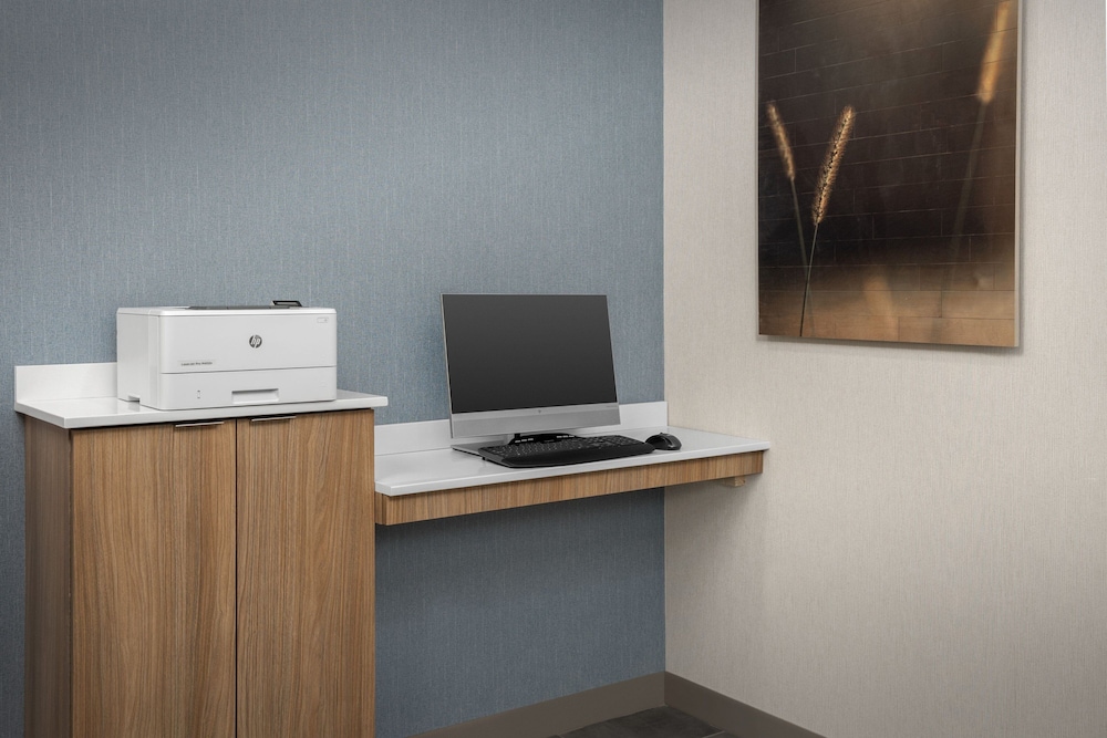 Fairfield Inn & Suites by Marriott Roanoke Hollins I 81 - photo 30