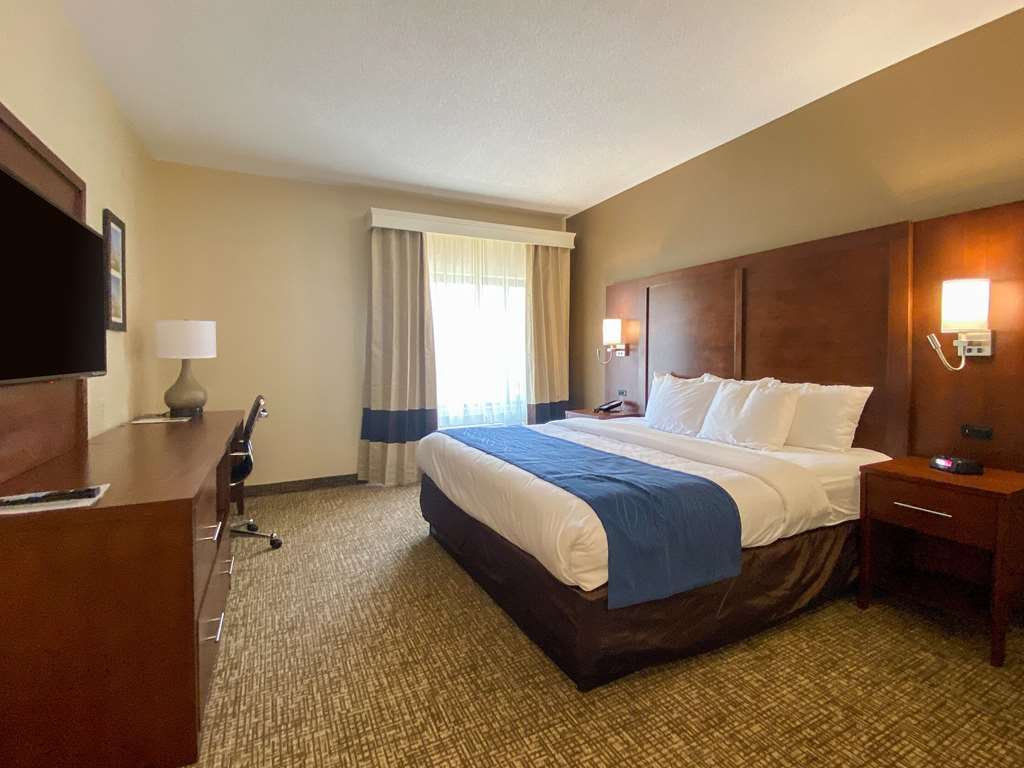 Comfort Inn East Windsor Springfield - photo 20