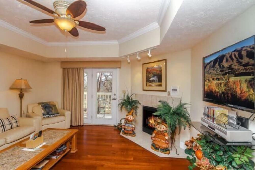 1501 Golf View Towers Southern Comfort - photo 5