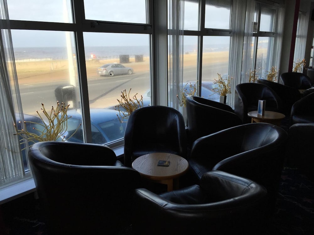 Lyndene Hotel — Blackpool — photo 5
