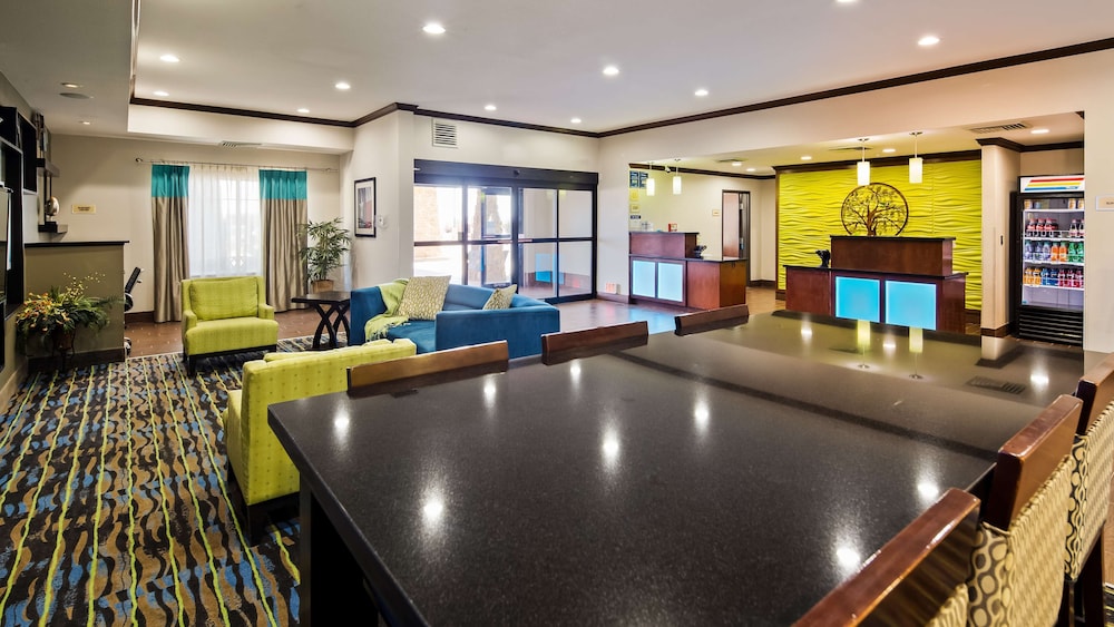 Best Western Plus Denver City Hotel and Suites - photo 2