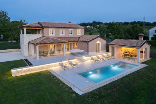 Villa Vita Pazin pet friendly for up to 8 people with private pool & playground in Central Istria — 4-Star Luxury Hotel in Pazin, Croatia