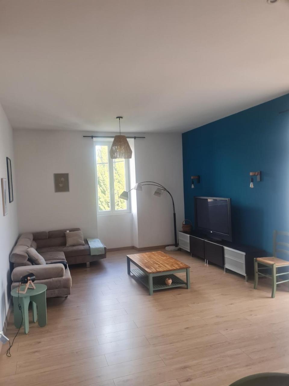 Les Beaux Chais — hotel in Beaucaire