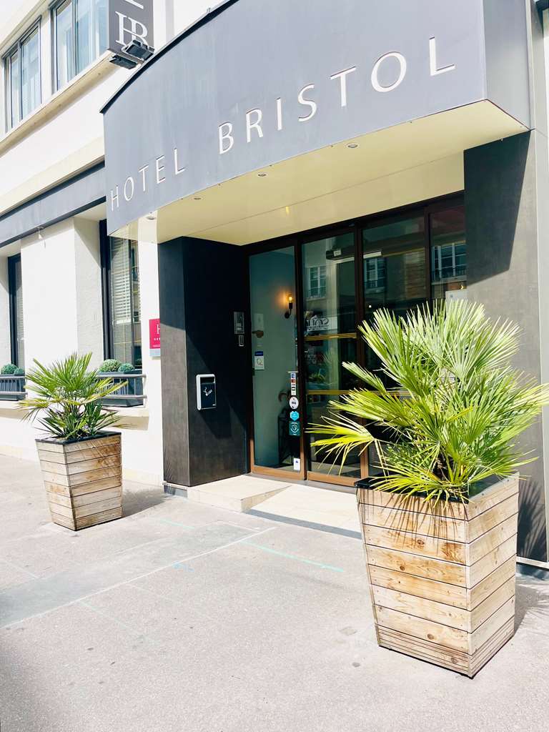 Hotel Bristol — Caen — photo 2