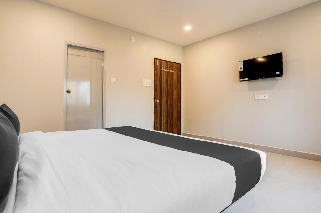 Super Collection O Rbs Ecil — 4-Star Luxury Hotel in Hyderabad, India