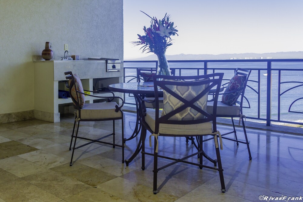 Molino de Agua 707 by VallartaStays — 4-Star Luxury Hotel in Puerto Vallarta, Mexico