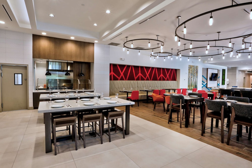 Hilton Garden Inn Bel Air - photo 50