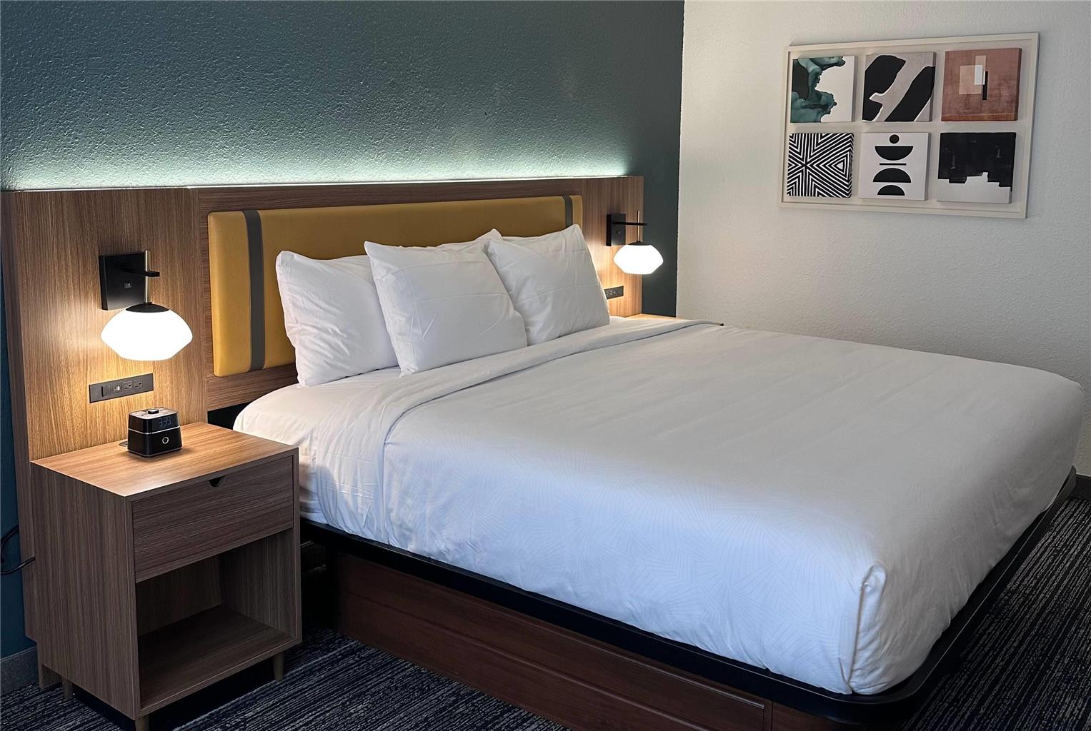 La Quinta Inn & Suites by Wyndham Minot - photo 33
