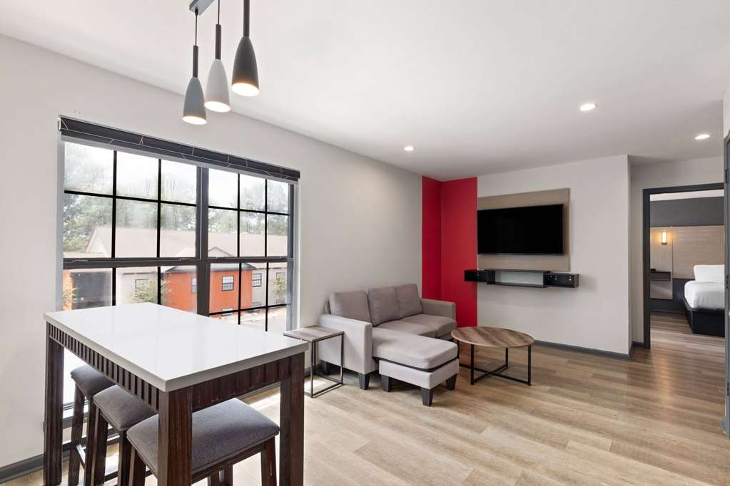 Ramada by Wyndham Studio Suites Dothan - photo 21
