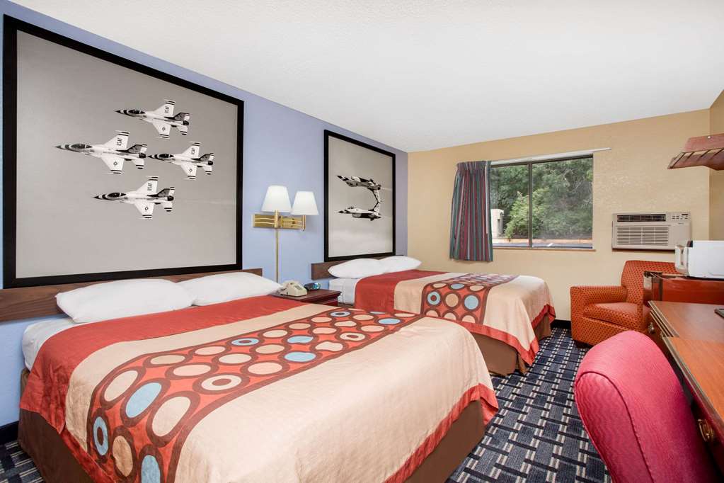Super 8 by Wyndham Warner Robins - photo 12
