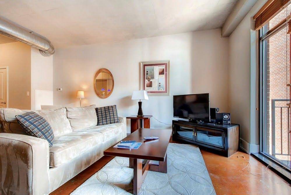 Global Luxury Suites at Logan Circle - photo 6