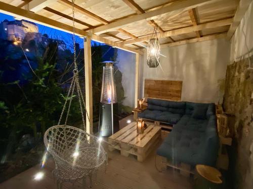 Burg Maisonette im Posthalterhof mit Sauna — 4-Star Luxury Hotel in Blankenheim, Germany