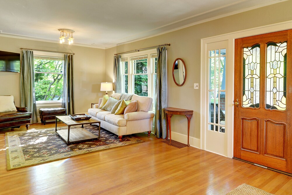 Lakefront Craftsman - photo 11