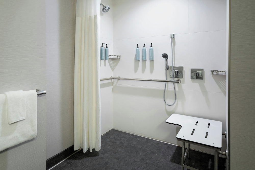 Courtyard by Marriott Paramus - photo 14