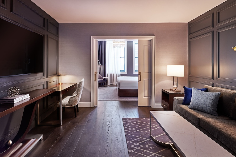 The LaSalle Chicago Autograph Collection by Marriott - photo 16