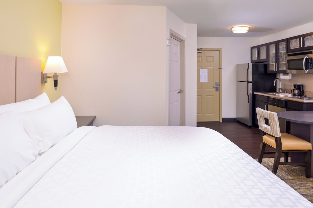Candlewood Suites Paducah by IHG - photo 38