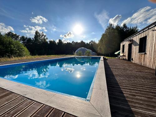 Glamping Stodoa Sfera — Podgorzyn