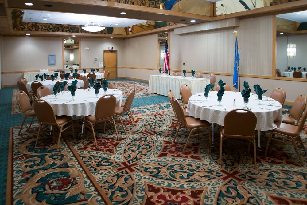Crossroads Hotel at Huron Event Center - photo 19