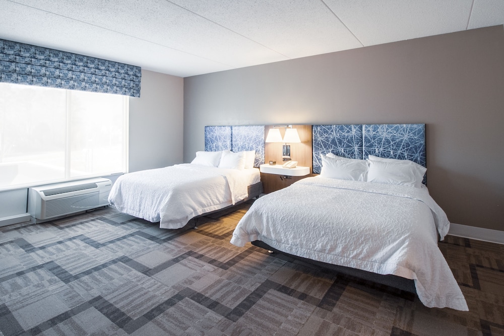 Hampton Inn & Suites Huntsville Hampton Cove - photo 12