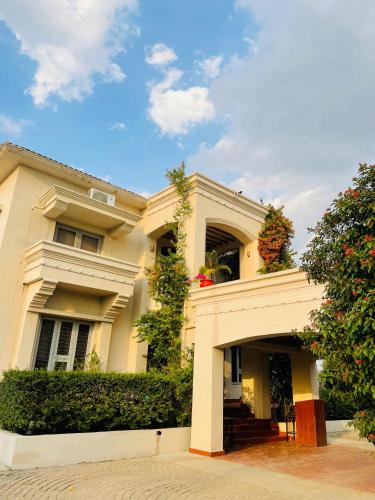 Shambhala in Bhopal, India