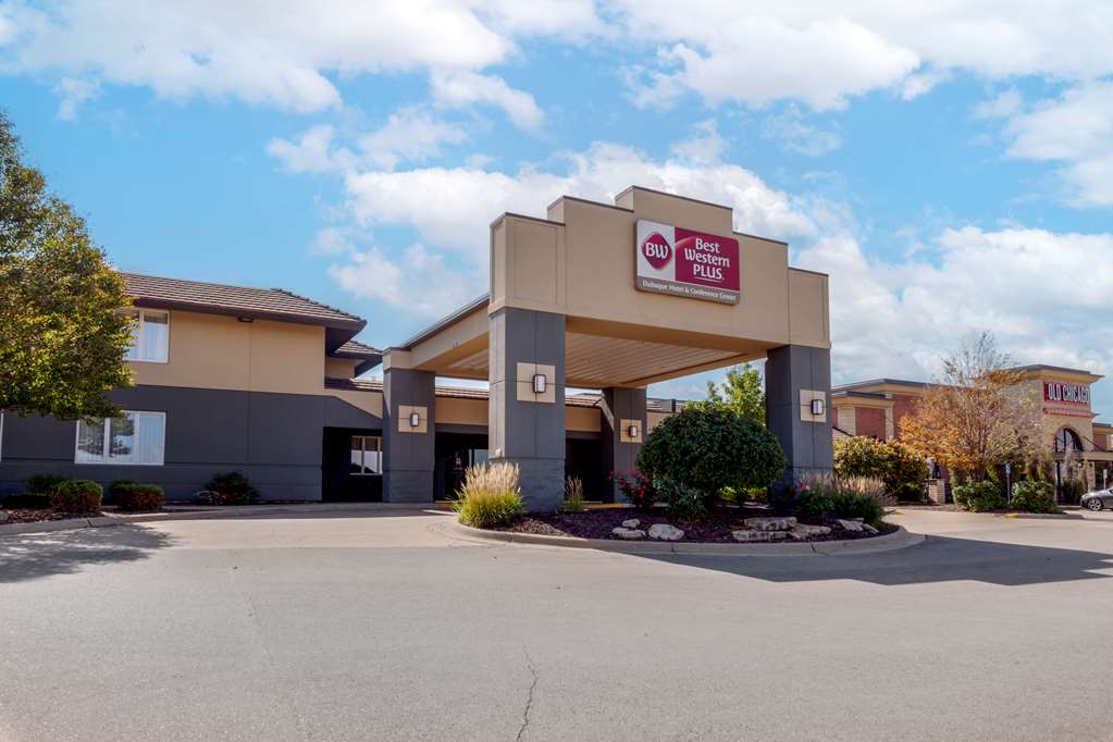 Best Western Plus Dubuque Hotel & Conference Center - photo 2