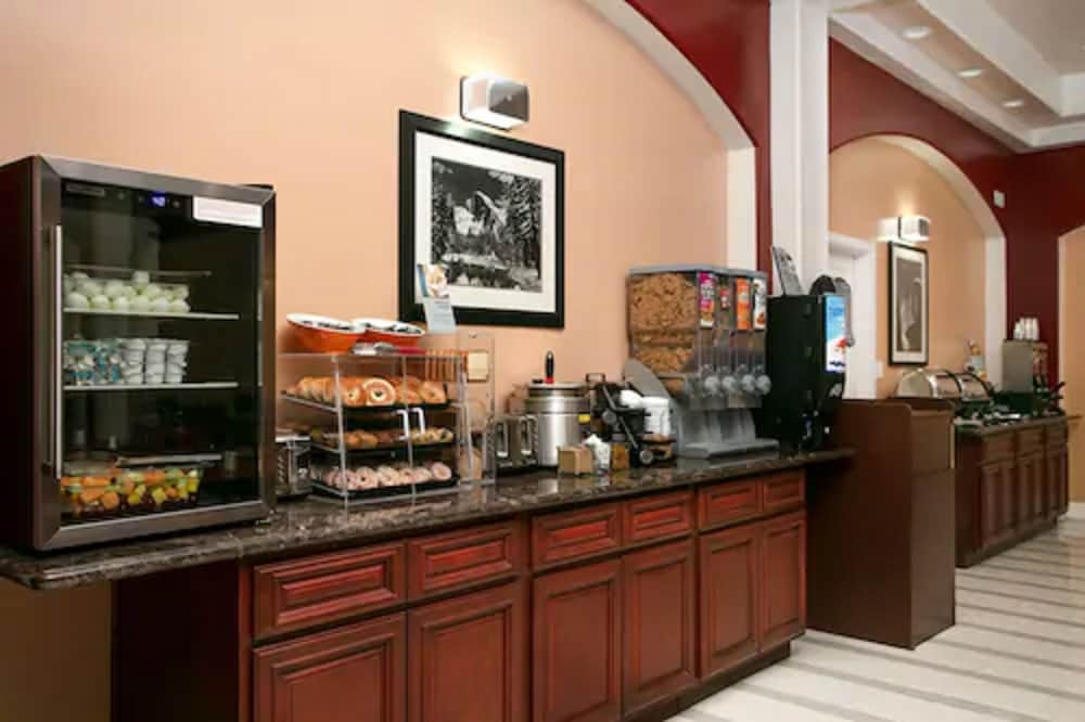 Best Western Plus Yosemite Way Station - photo 28