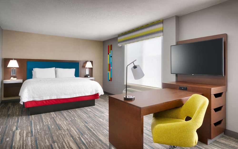 Hampton Inn & Suites Salt Lake City Airport - photo 16