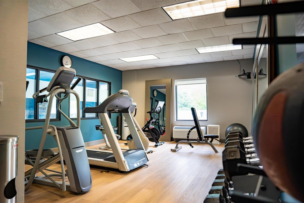 Hampton Inn Turnersville - photo 33