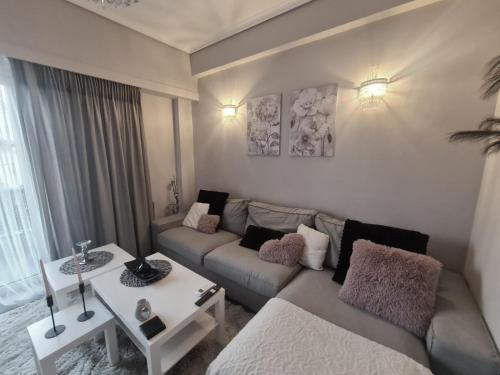 Akinitapanou — 4-Star Luxury Hotel in Athens, Greece