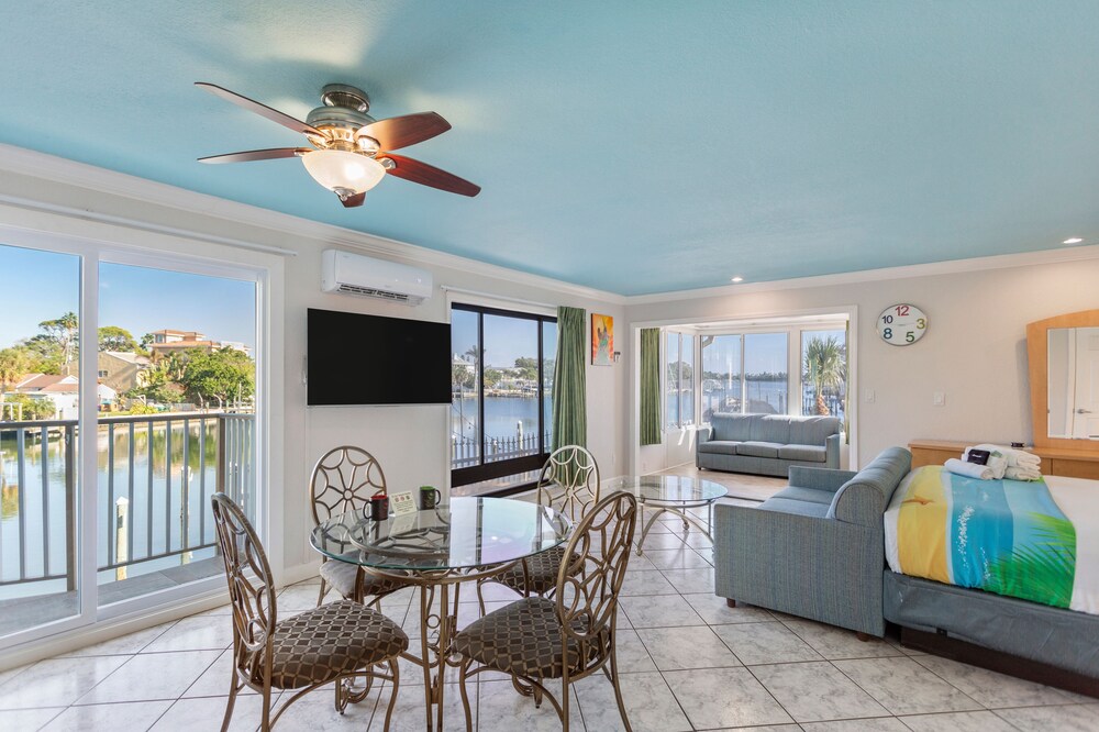 Bayview Plaza Waterfront Resort - photo 15