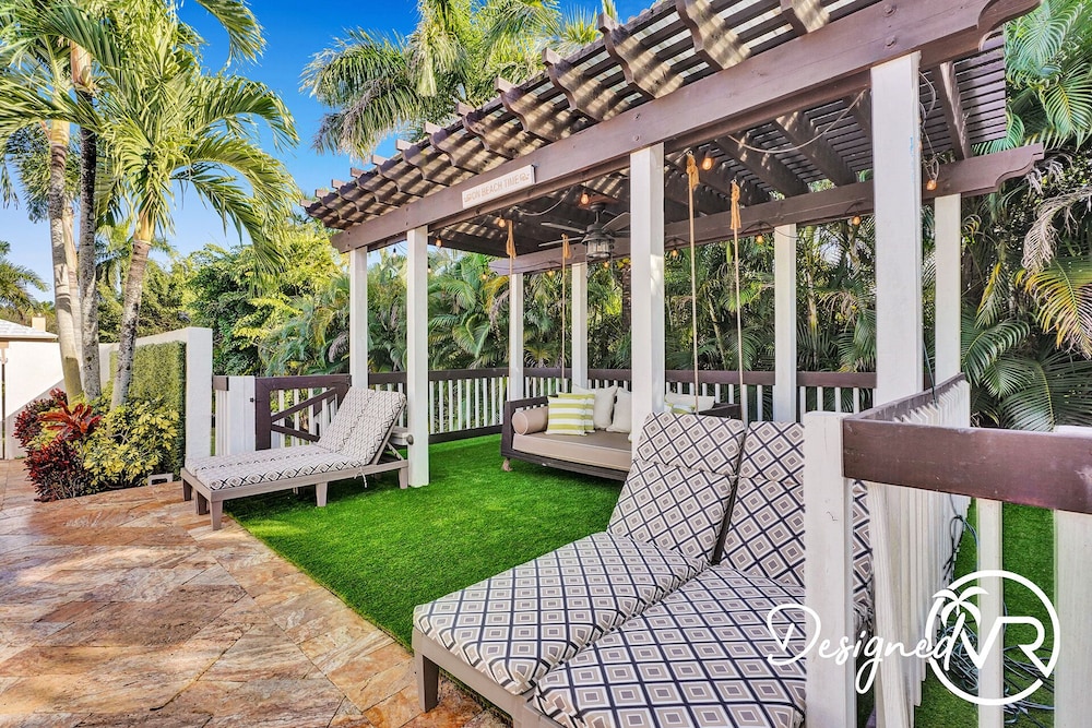 Sophia's Compound resort w heated pool - photo 49