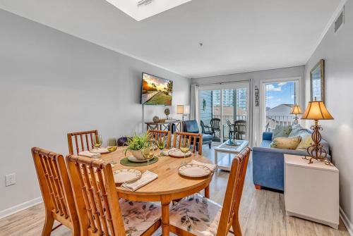 Pelican's Landing Ocean View Unit 409 — 4-Star Luxury Hotel in Myrtle Beach, United States
