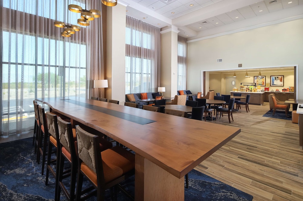Hampton Inn & Suites Tucson Tech Park - photo 24