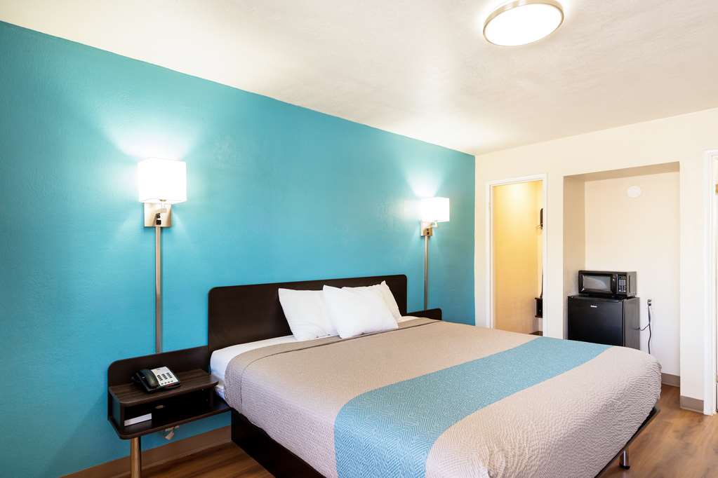 Motel 6 Odessa TX 2nd Street - photo 5