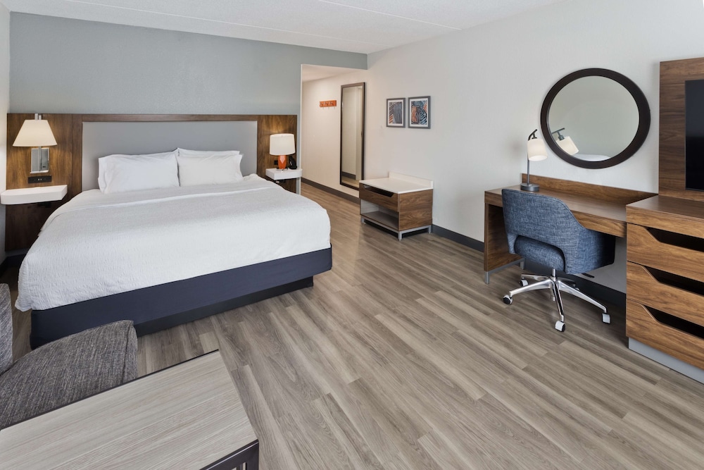 Hampton Inn & Suites Lanett West Point - photo 12