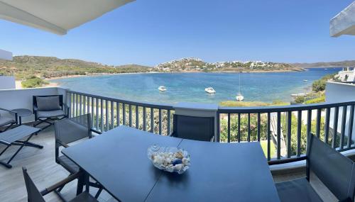 Sounio Waterfront Luxury Spa Villa Pounta Zeza 170 sqm on Private Beach — 4-Star Luxury Hotel in Athens, Greece