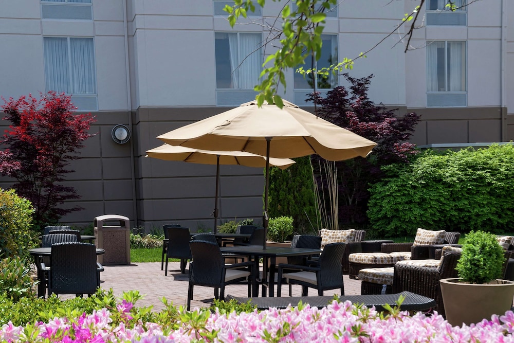 Hilton Garden Inn Newport News - photo 30