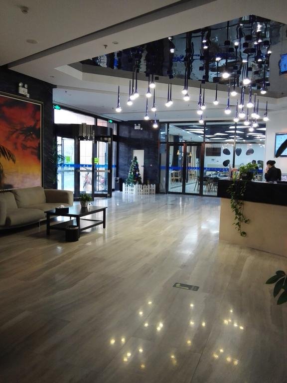 Crystal Orange Hotel Beijing Yizhua — 4-Star Luxury Hotel in Beijing, People's Republic of China