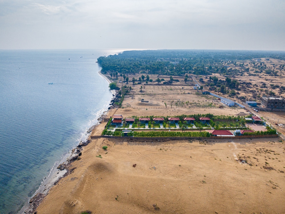 Dusk And Dawn Beach Resort — Ramanathapuram