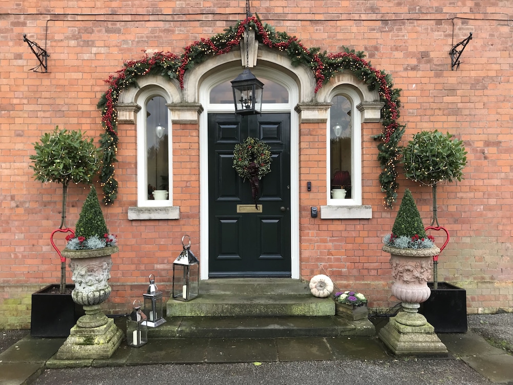 The Dower House Apartments — 4-Star Luxury Hotel in Lincoln, United Kingdom