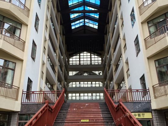 Tongfa Hot Spring Hotel in Wanning, People's Republic of China