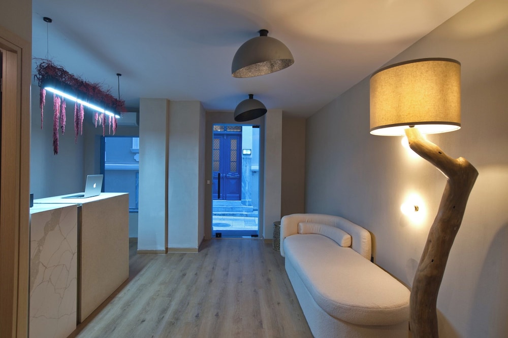 Cityluxe Suites & Rooms — Athens — photo 3