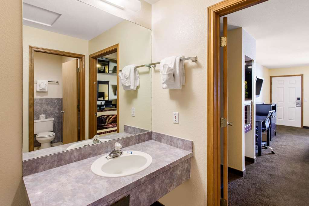 Rodeway Inn Coeur d'Alene - photo 11