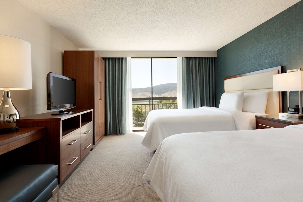 Embassy Suites by Hilton San Luis Obispo - photo 17