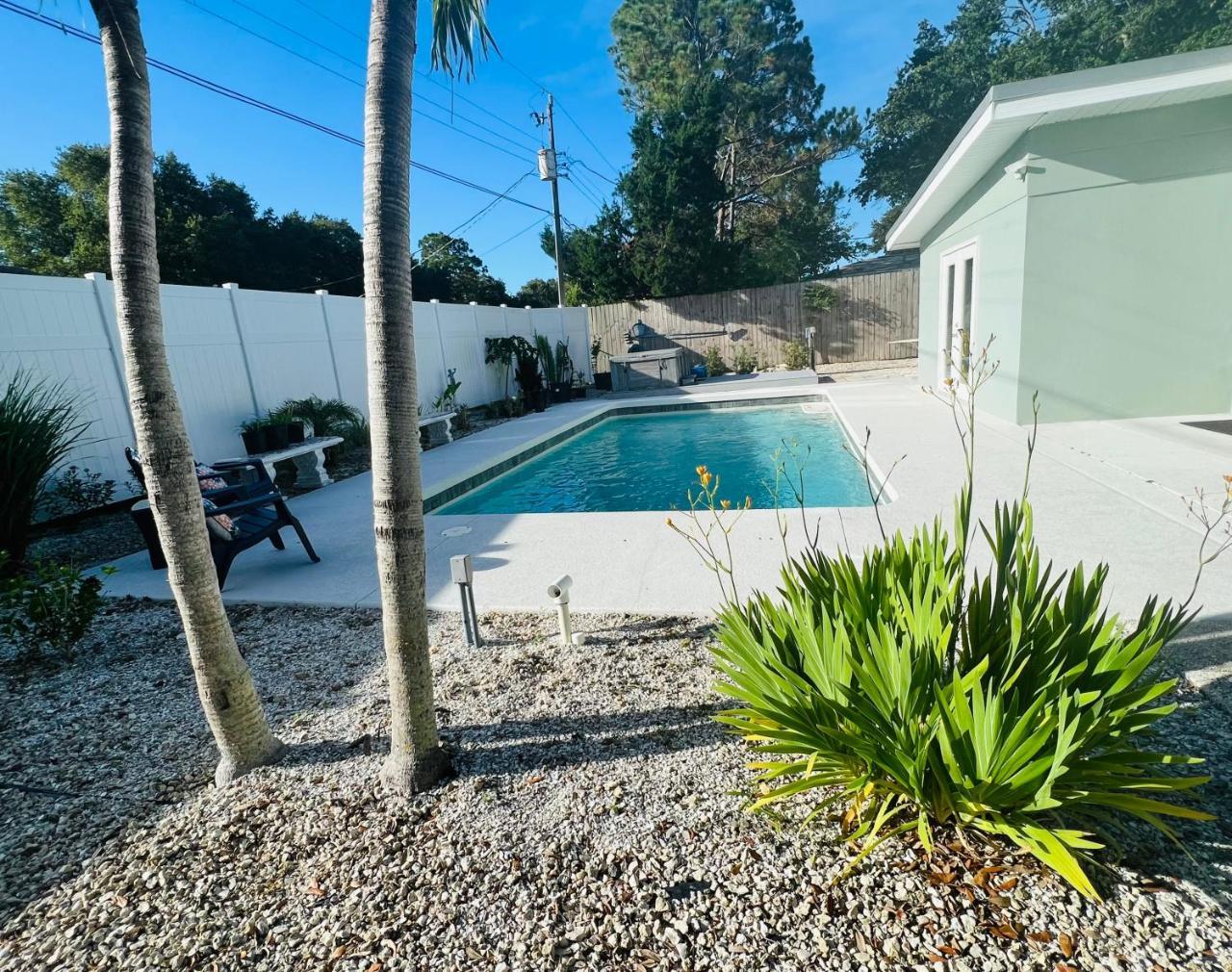 Pool Hot Tub Close To Beaches Shopping More - photo 3