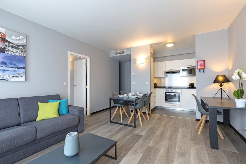 Thon Hotel Residence Parnasse Aparthotel — 4-Star Luxury Hotel in Brussels, Belgium
