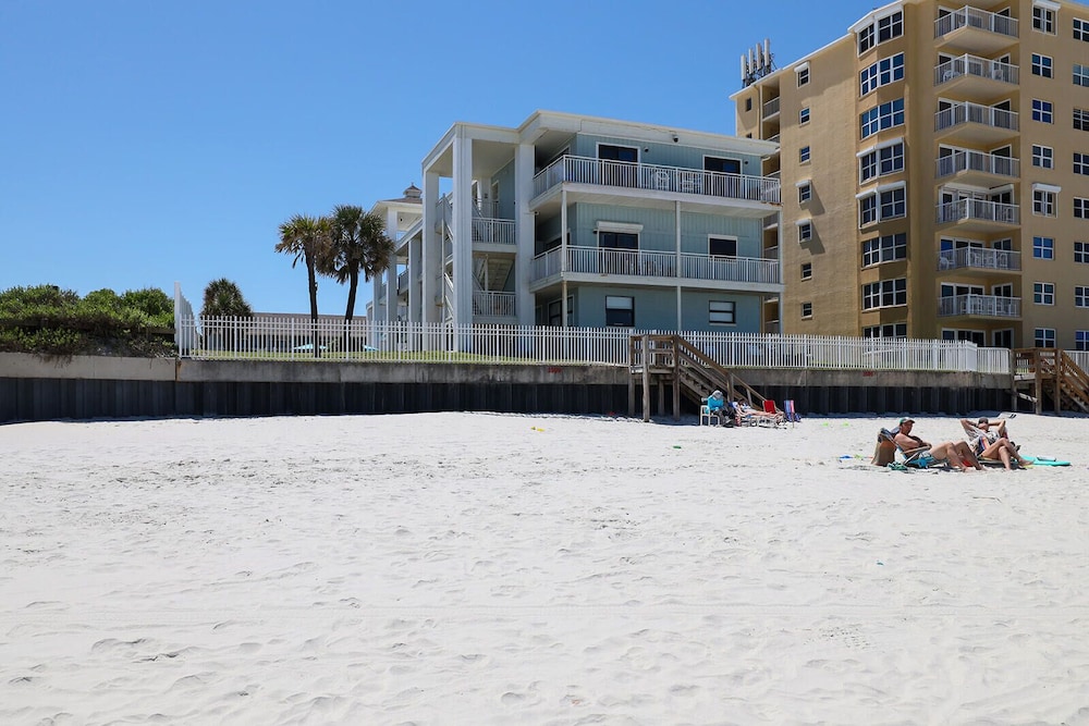 Coastal Waters Inn - photo 186