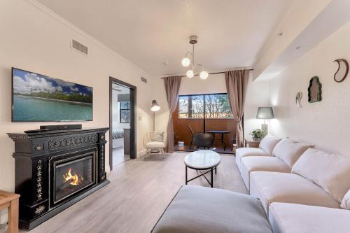 Designer Corner Suite 3BR 2BA Disney & Universal — 4-Star Luxury Hotel in Orlando, United States